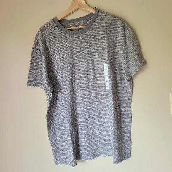 Goodfellow Short Sleeve T-Shirt's Bundle , Size XL - Picture 6 of 7